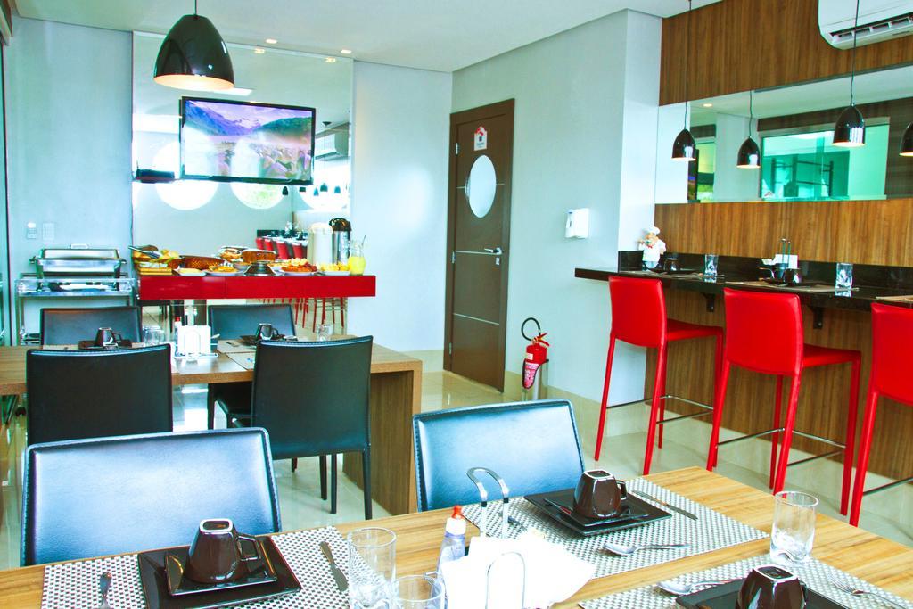 Hotel Innflat-Business Μανάους Εξωτερικό φωτογραφία